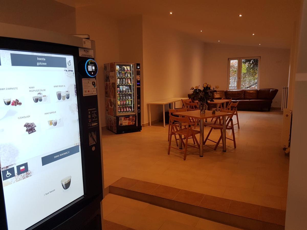Hotelik Okecie 39 - Nocleg I Parking Blisko Lotnisko Okecie Warschau Buitenkant foto