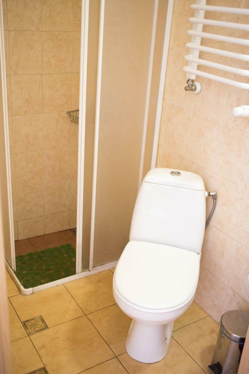 Hotelik Okecie 39 - Nocleg I Parking Blisko Lotnisko Okecie Warschau Buitenkant foto