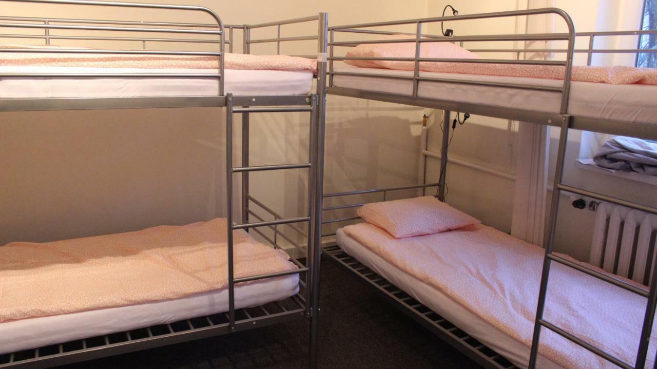Hotelik Okecie 39 - Nocleg I Parking Blisko Lotnisko Okecie Warschau Buitenkant foto
